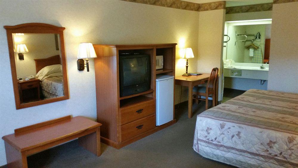 Super 8 by Wyndham Paragould Bagian luar foto